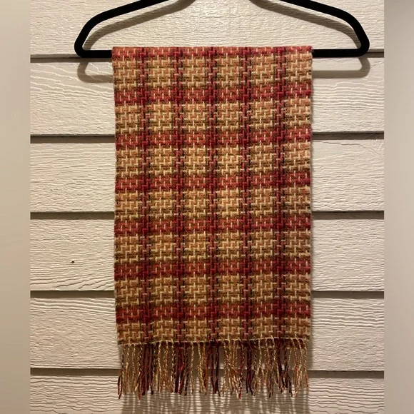 100% Cashmere Scarf 30” x 12” Made in England - Picture 4 of 5